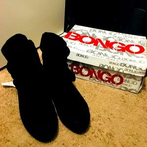 Women black Boots with bow detail